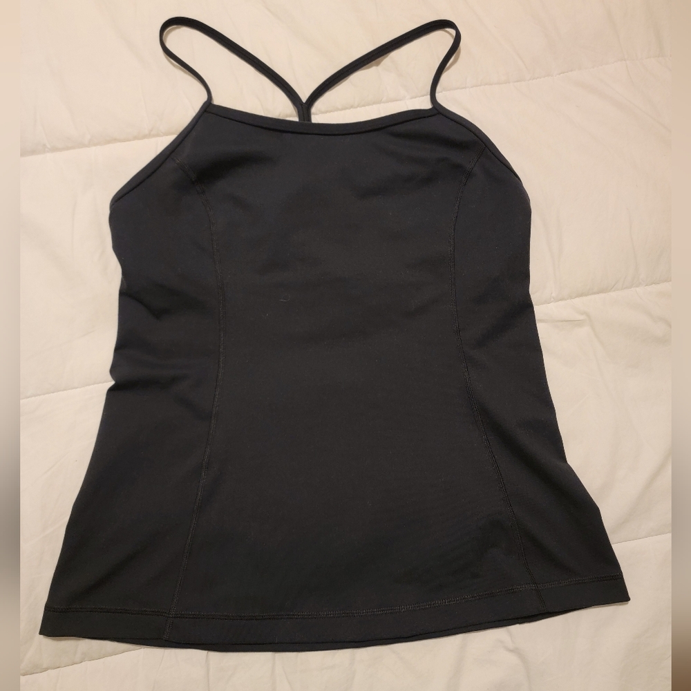 Black Women's Under Armour workout tank